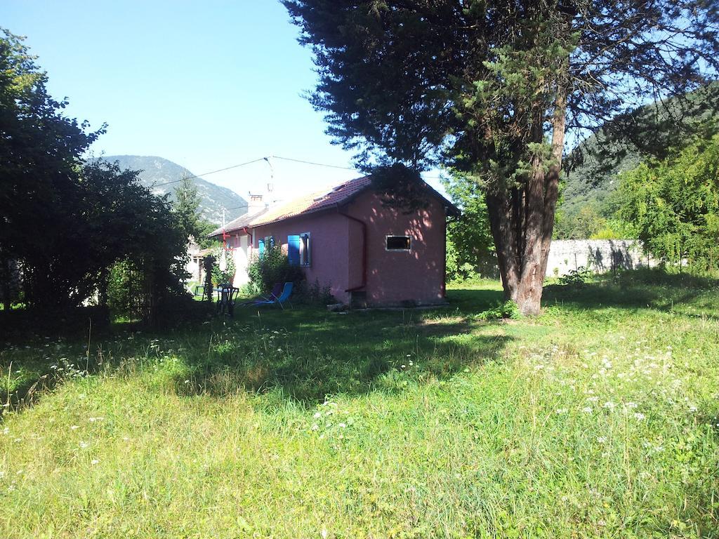 La Pyrene Maison De Vacances Ore  Rum bild
